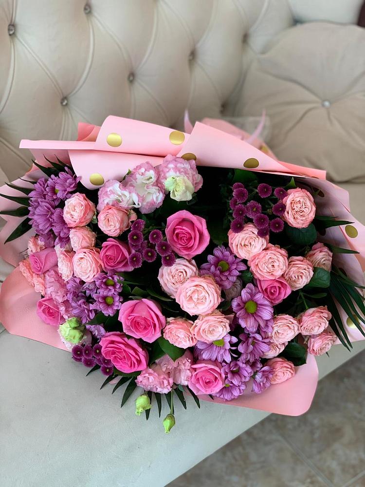 Букет цветов из: Хризантемы, Розы и Лизиантусы в Баклашах