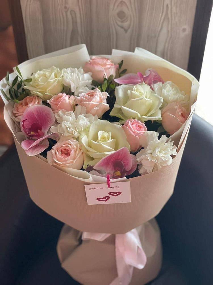 Букет цветов из: Орхидеи, Розы и Гвоздики в Баклашах