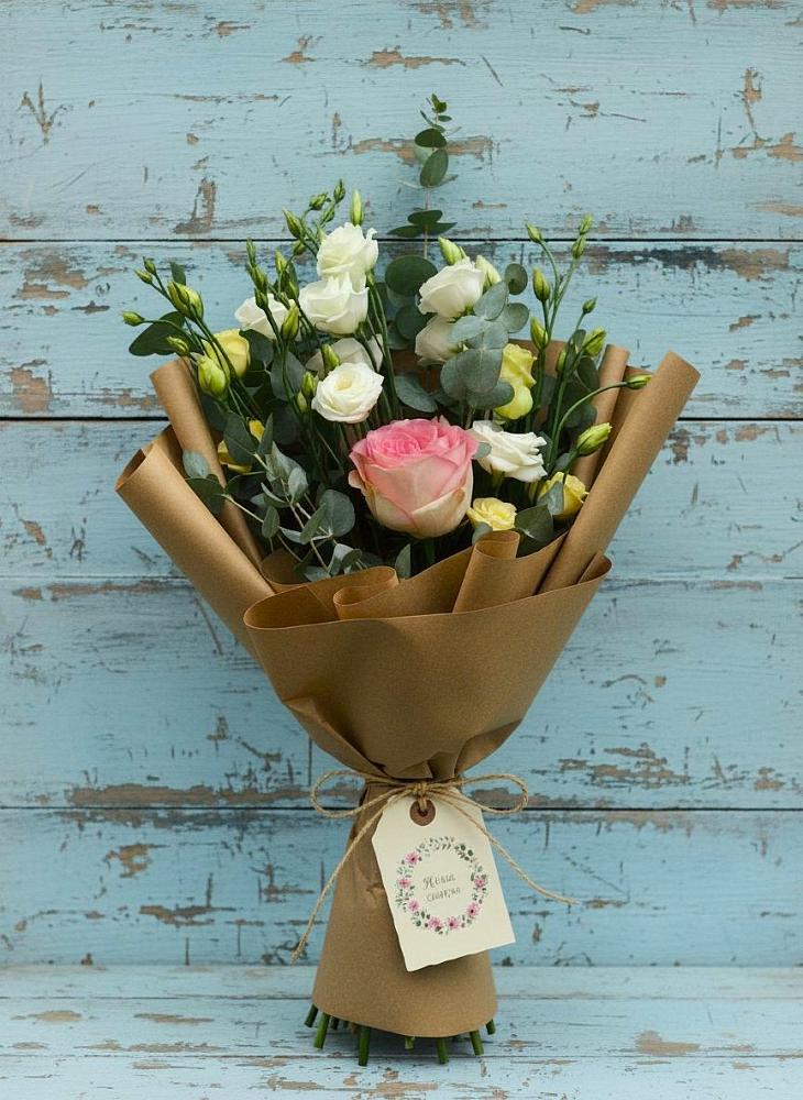 Букет цветов из: Розы и Лизиантусы в Баклашах