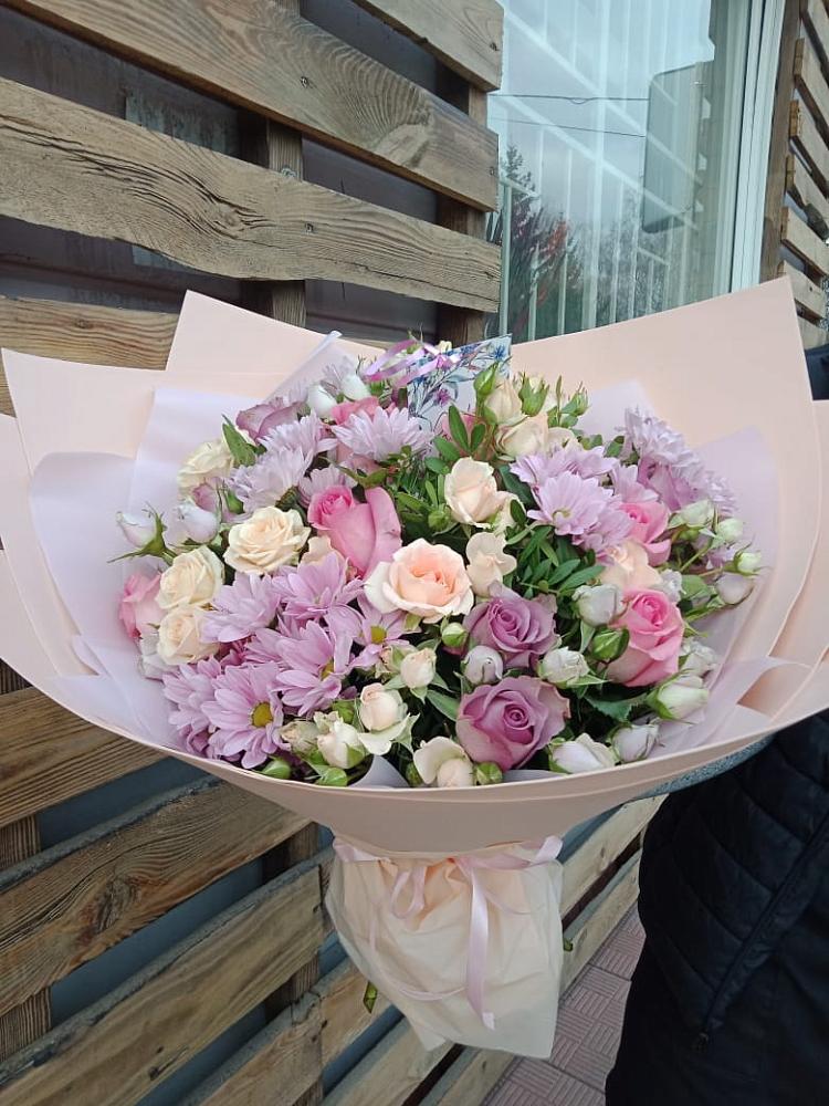 Букет цветов из: Розы и Хризантемы в Баклашах