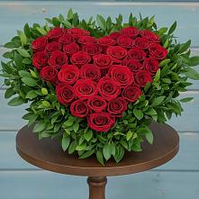 Цветочная композиция из Розы в виде сердца в Баклашах