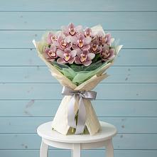 Букет цветов из:  Орхидеи и Розы в Баклашах