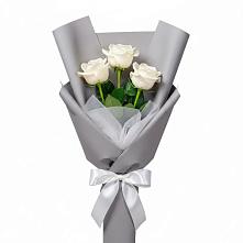 Букет 3 белые розы в Баклашах