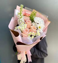Букет цветов из:  Хризантемы и Розы в Баклашах