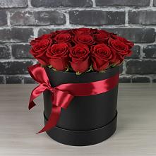 Цветочная композиция из Розы в шляпной коробке в Баклашах