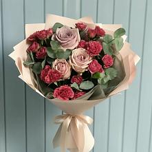 Букет цветов из:  Гвоздики и Розы #REPLACE_PRED# Баклашах