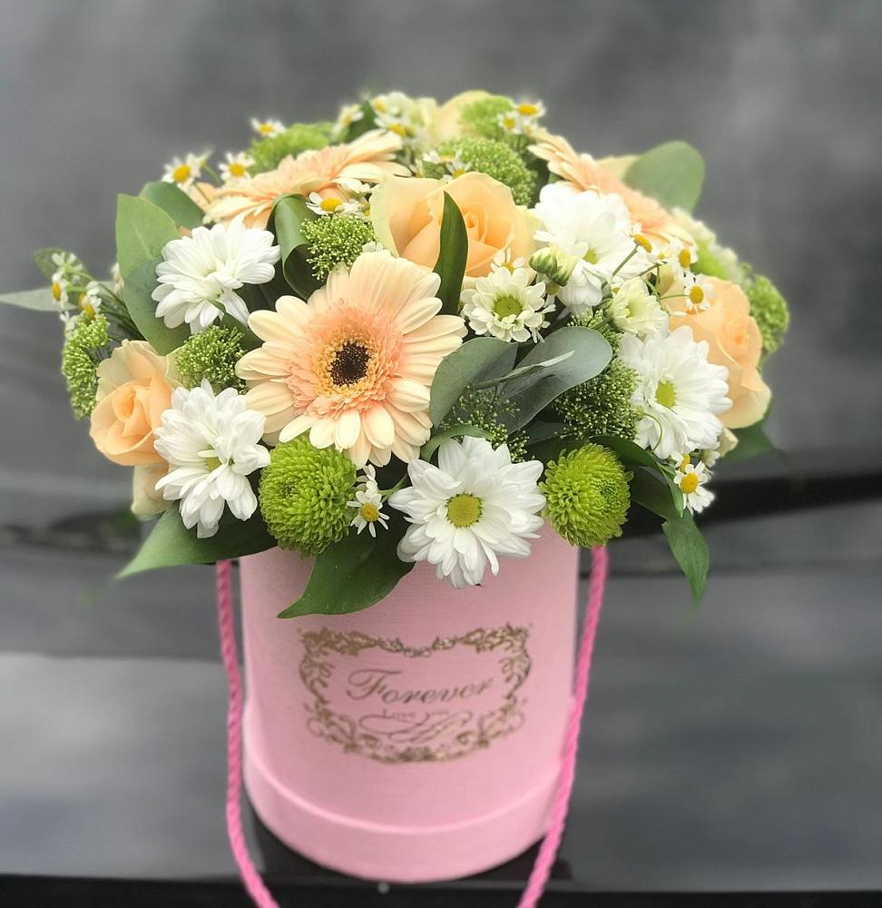 Цветочная композиция из Розы, Герберы и Хризантемы в шляпной коробке в Баклашах