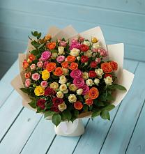 Букет Микс из разноцветных кустовых роз в Баклашах
