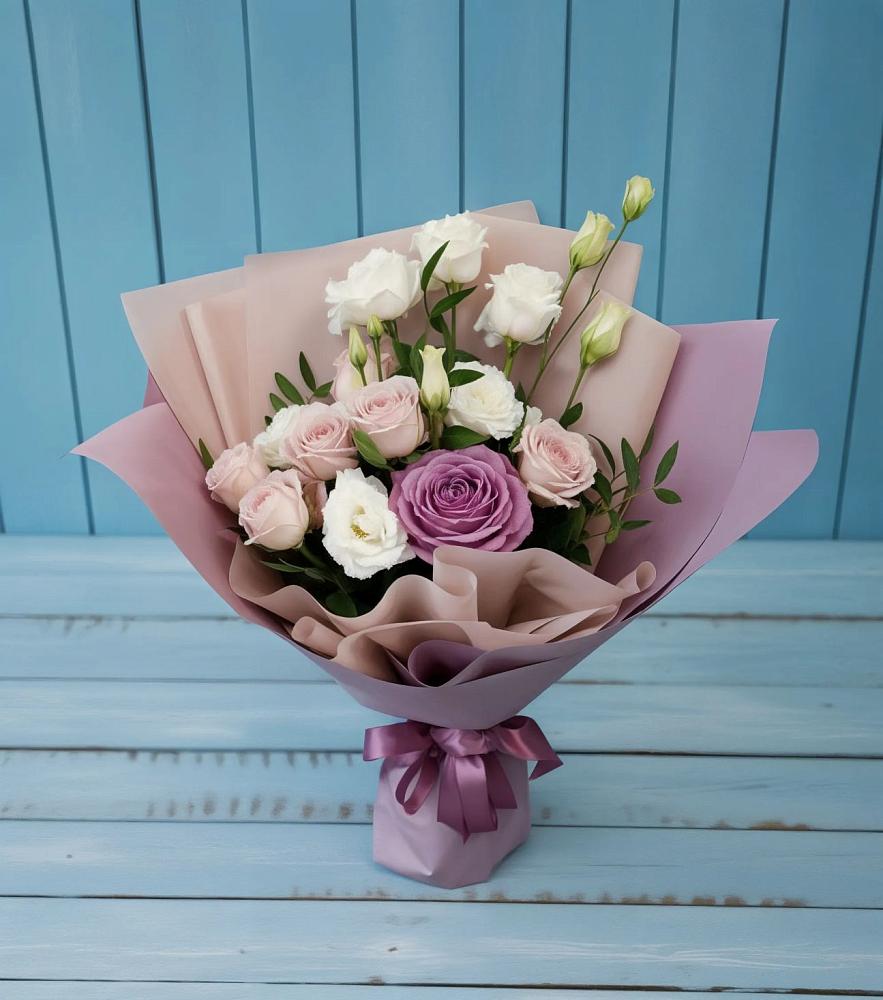 Букет цветов из: Розы и Лизиантусы в Баклашах